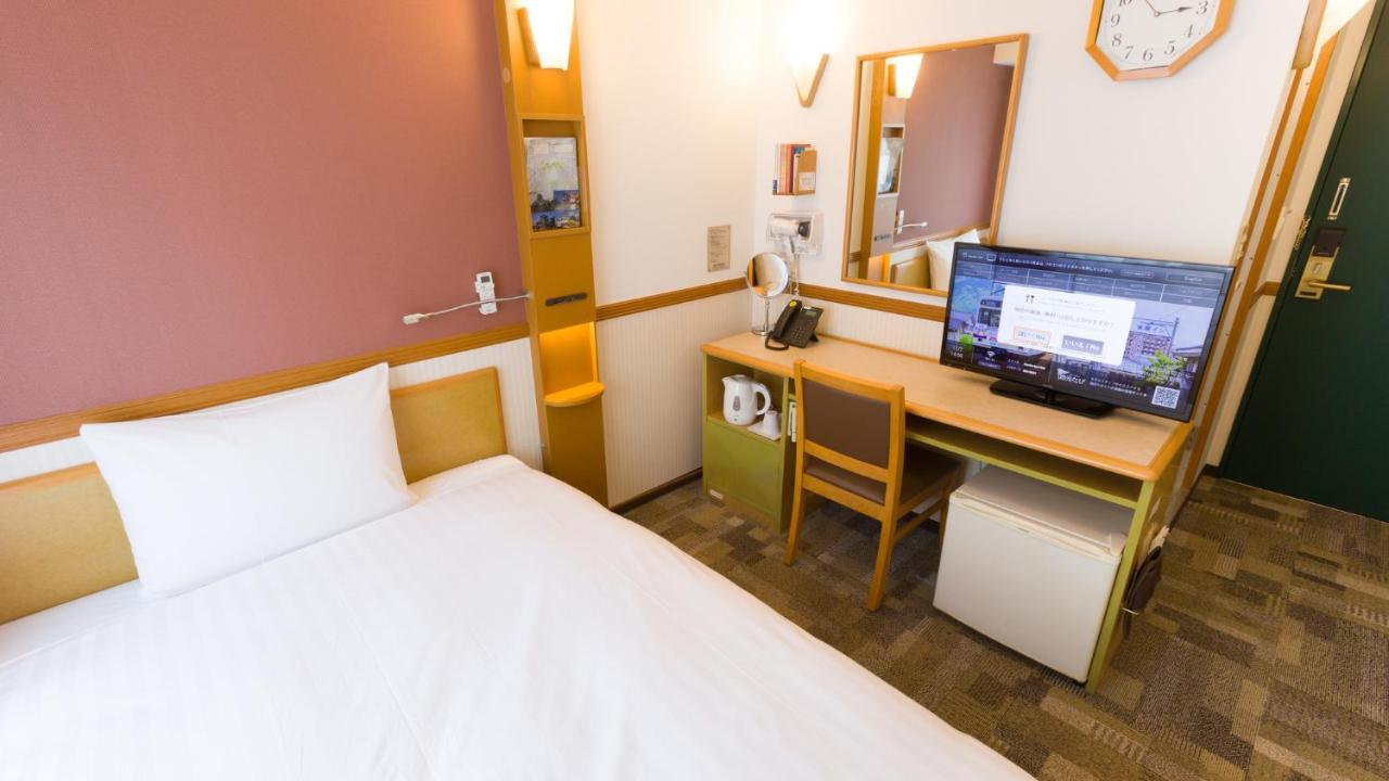 Toyoko Inn Osaka Umeda Nakatsu No.1 Экстерьер фото