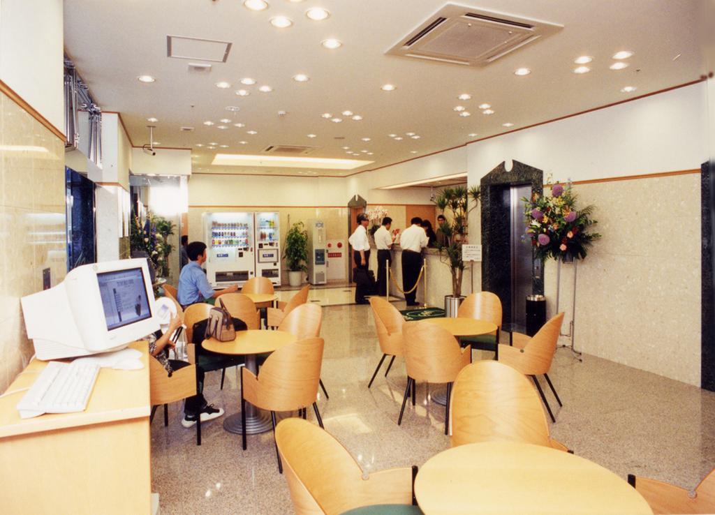 Toyoko Inn Osaka Umeda Nakatsu No.1 Экстерьер фото